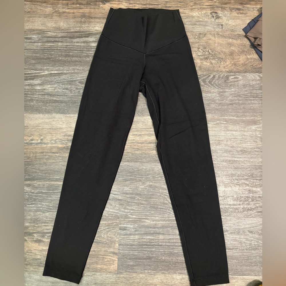 Offline by Arie Leggings